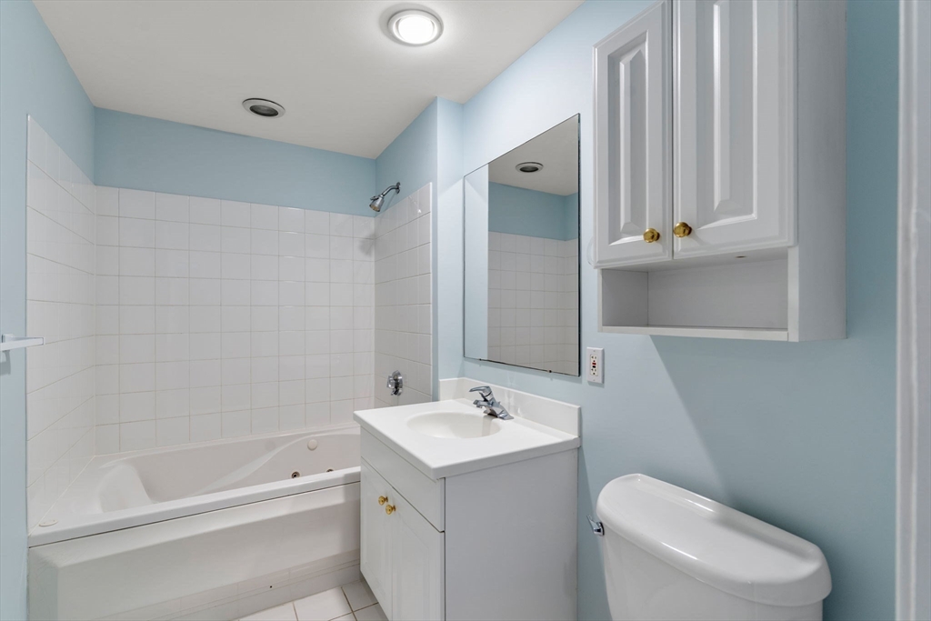 65 Chelsea Street, Unit 304 Boston, MA 02129 - Photo 15 of 22