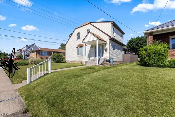 $184,900 | 3741 Woodlawn Way, Weirton, WV 26062