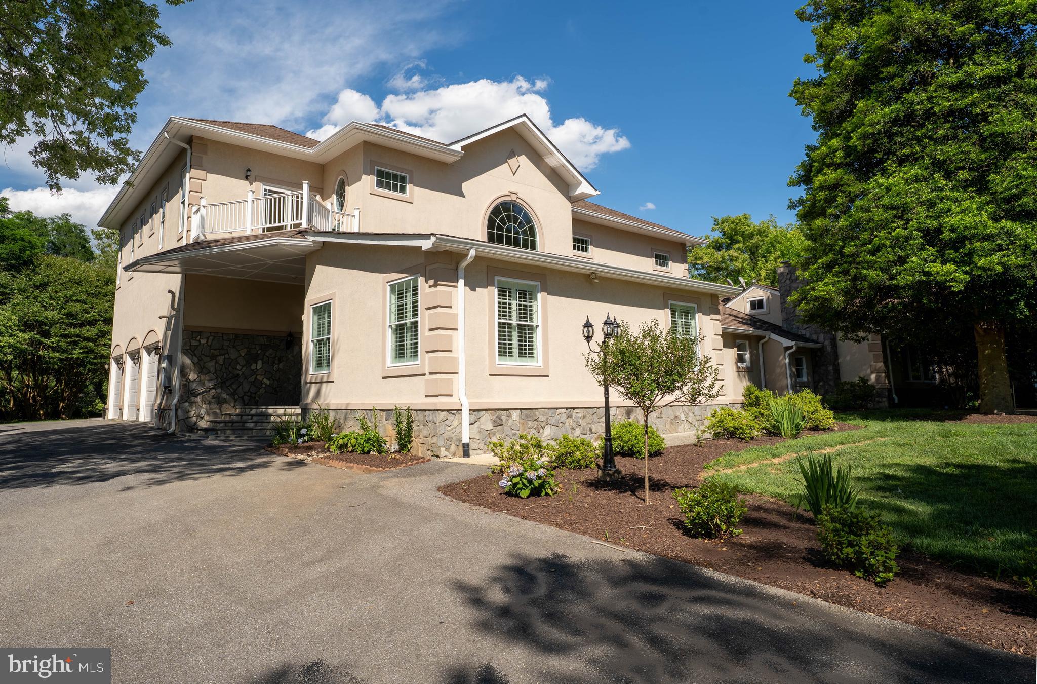 10805 Glen Road Potomac, MD 20854 - Photo 8 of 40