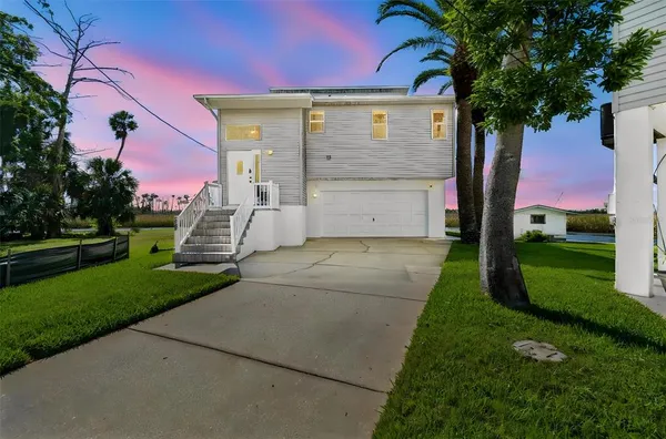 $800,000 | 5247 Tropical Point, Weeki Wachee, FL 34607