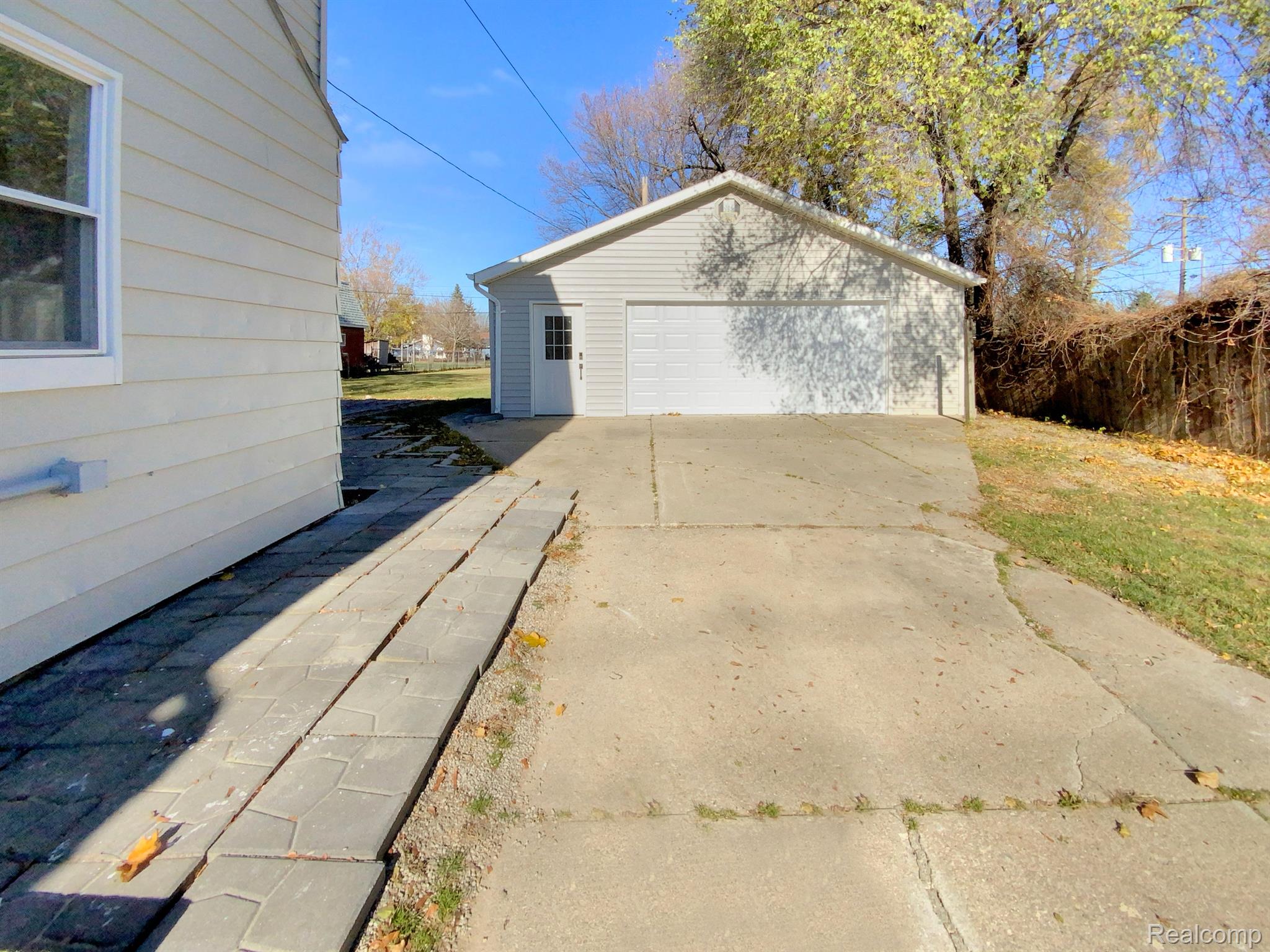15646 Goddard Road Allen Park, MI 48101 - Photo 7 of 25 Gallery Image 7