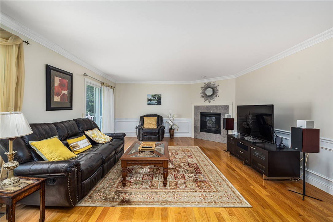 421 Sowams Road Barrington, RI 02806 - Photo 14 of 46