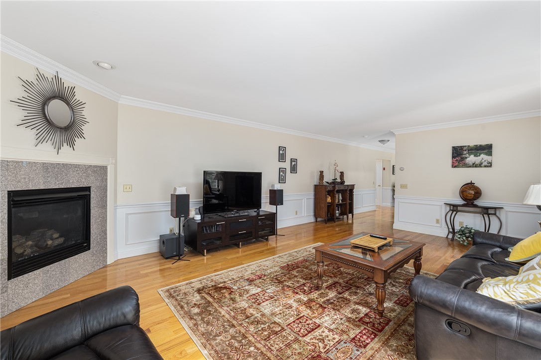 421 Sowams Road Barrington, RI 02806 - Photo 15 of 46