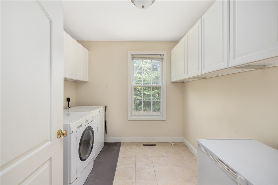 421 Sowams Road Barrington, RI 02806 - Photo 30 of 46 first floor