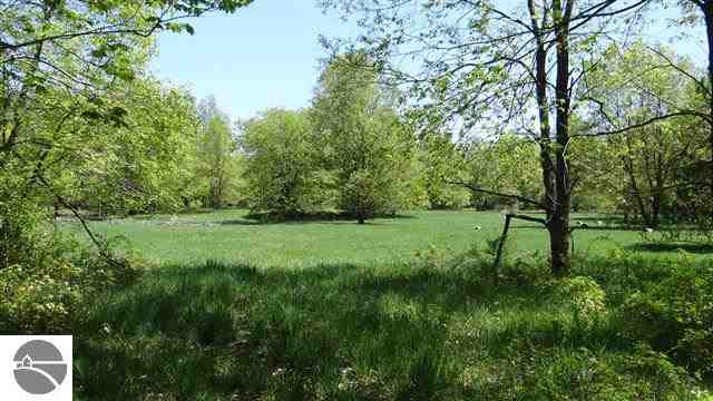 10683 17 Mile Road Cedar Springs, MI 49319 - Photo 36 of 44 1743098-35.JPG