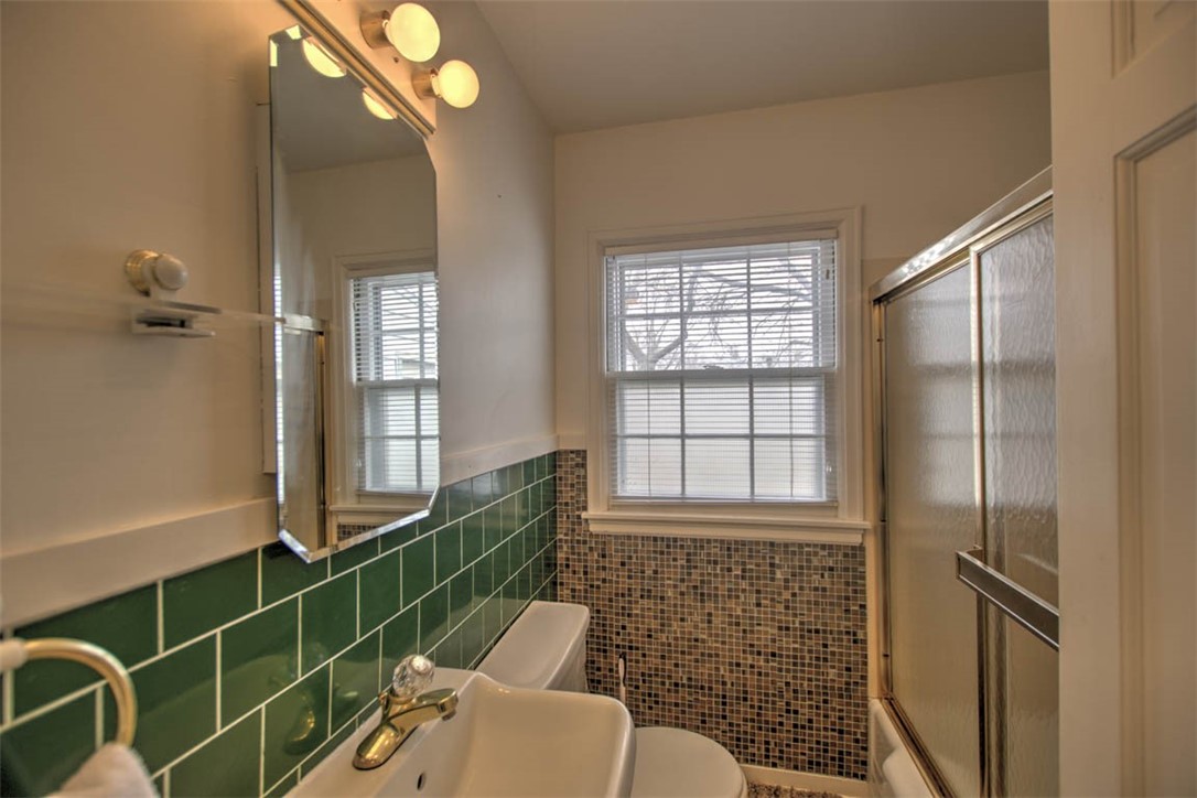 228 Southmoreland Place Decatur, IL 62521 - Photo 16 of 34 Gallery Image 16