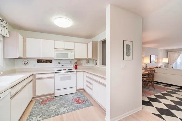 $315,900 | 315 5th Avenue, Unit 17, Manistee, MI 49660