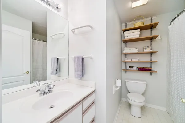 $315,900 | 315 5th Avenue, Unit 17, Manistee, MI 49660