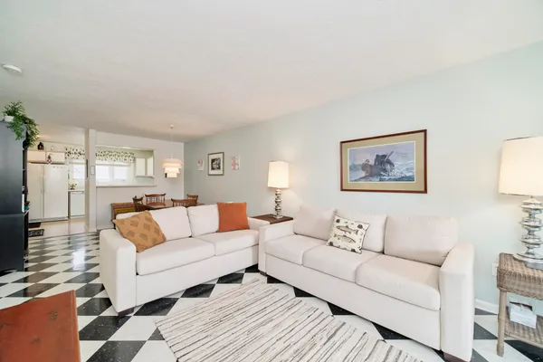 $315,900 | 315 5th Avenue, Unit 17, Manistee, MI 49660