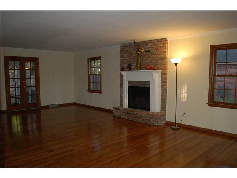4061 Melbourne Road Indianapolis, IN 46228 - Photo 4 of 17 Gallery Image 4
