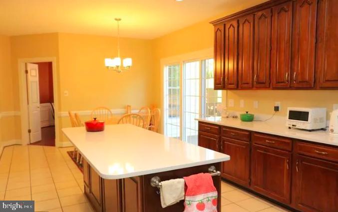 9706 Middleton Ridge Road Vienna, VA 22182 - Photo 8 of 17 a kitchen with a sink and cabinets