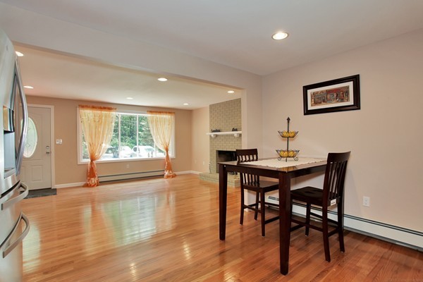 91 Sutton Road Webster, MA 01570 - Photo 9 of 29 Gallery Image 9