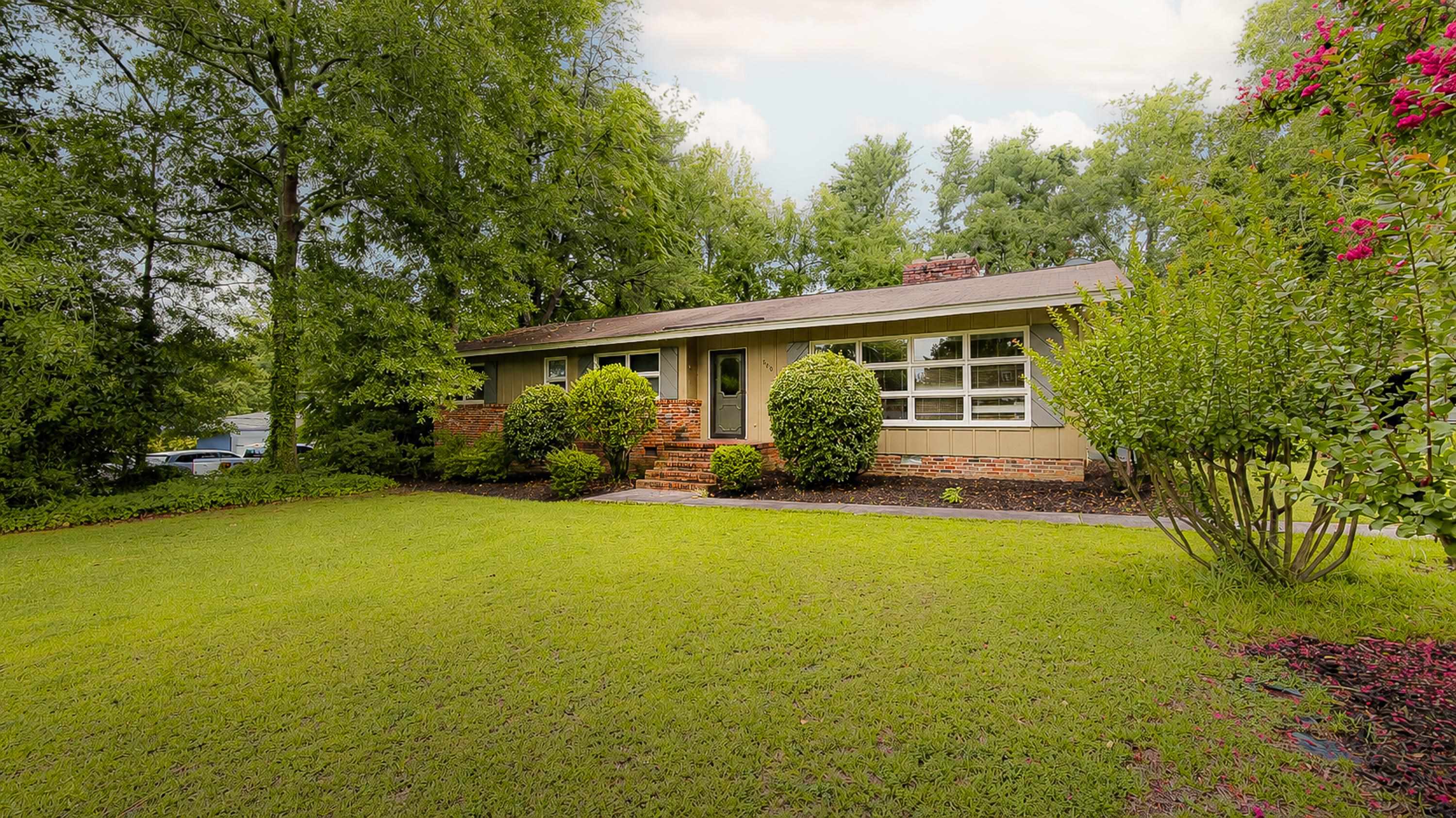 500 Richbourg Road Greenville, SC 29615 - Photo 3 of 33 Gallery Image 3