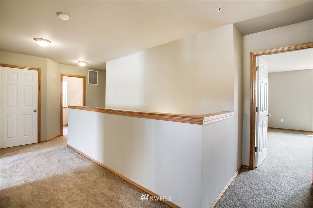5213 Northeast 11th Court Renton, WA 98059 - Photo 22 of 25