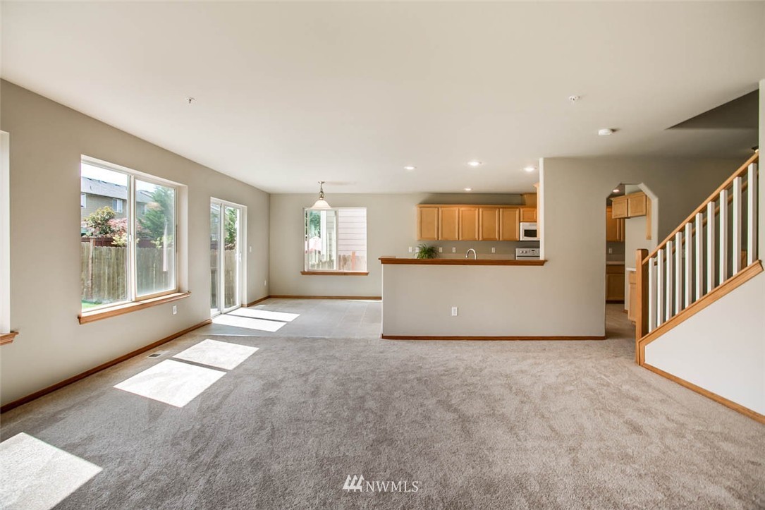 5213 Northeast 11th Court Renton, WA 98059 - Photo 7 of 25