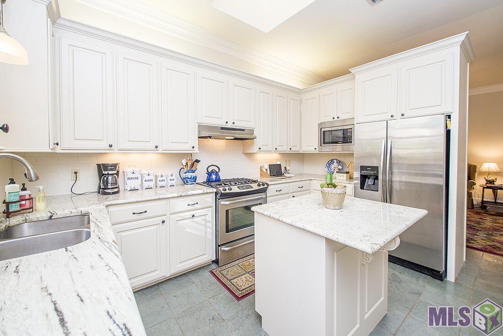 7962 Wrenwood Boulevard, Unit B Baton Rouge, LA 70809 - Photo 13 of 37