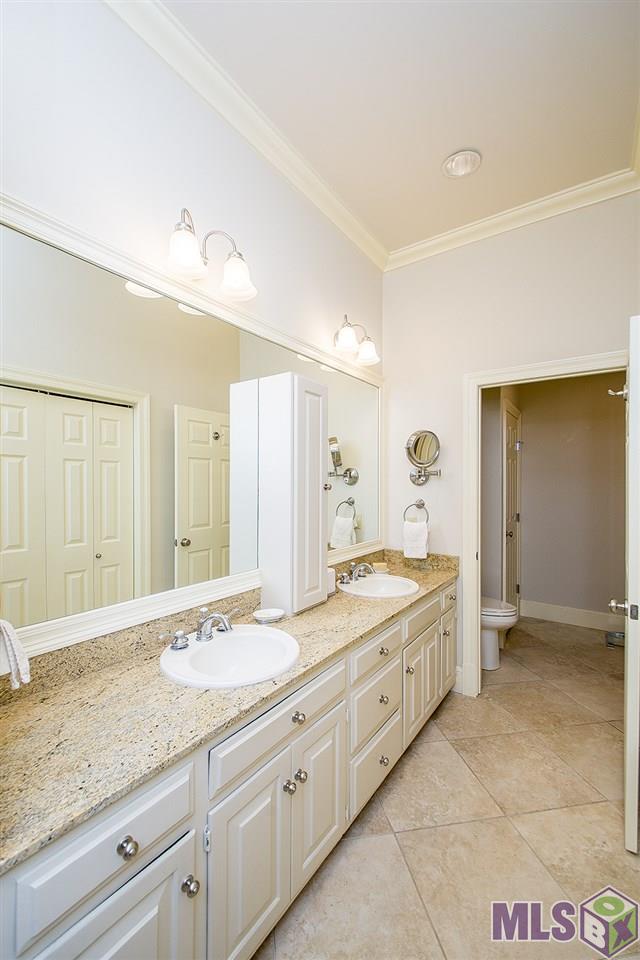 7962 Wrenwood Boulevard, Unit B Baton Rouge, LA 70809 - Photo 24 of 37