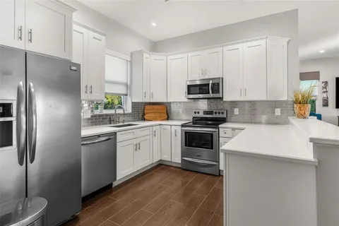 $2,250,000 | 7033 Northwest 63rd Way, Parkland, FL 33067