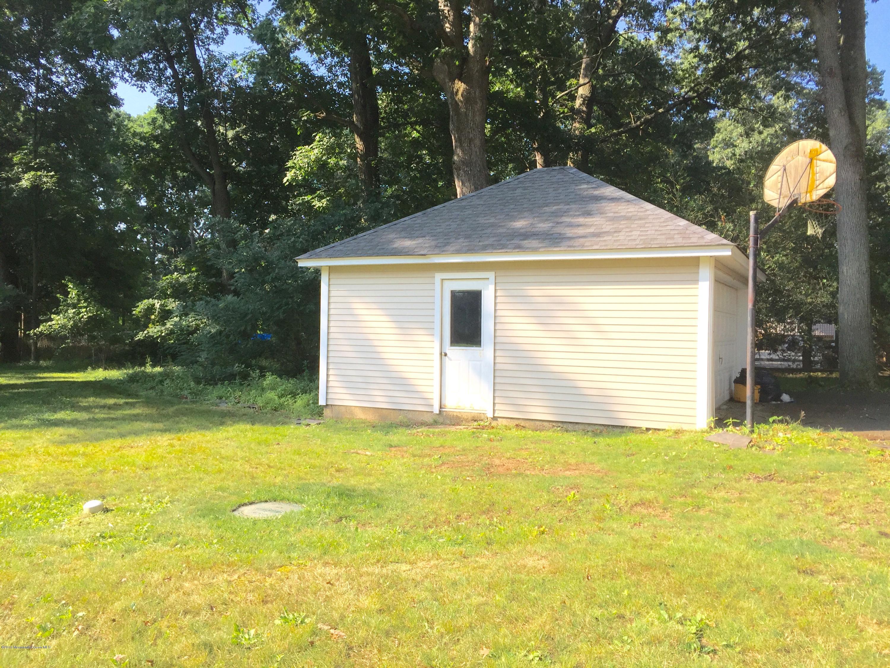 568 Halls Mill Road Freehold, NJ 07728 - Photo 18 of 22 23