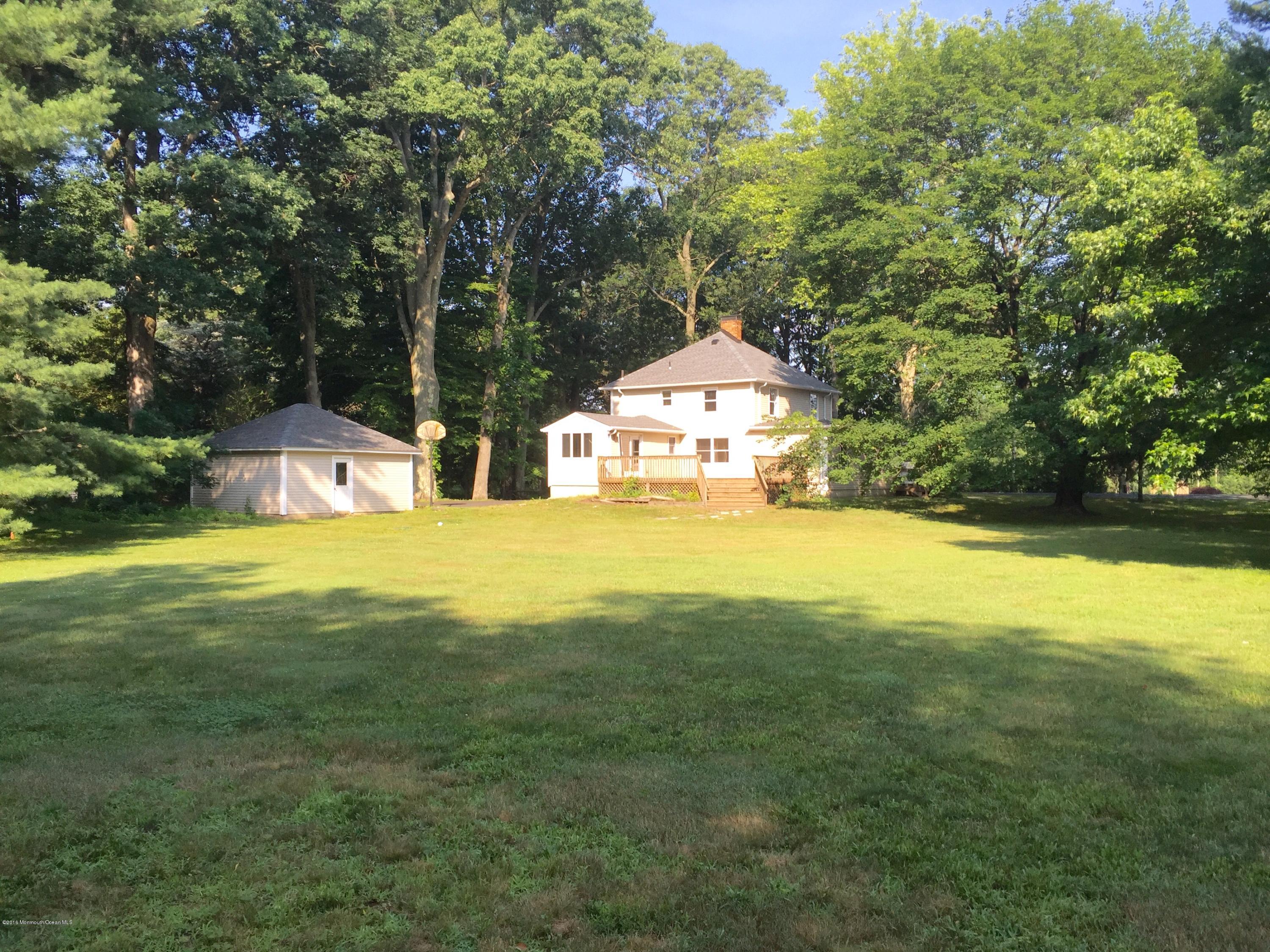 568 Halls Mill Road Freehold, NJ 07728 - Photo 2 of 22 20