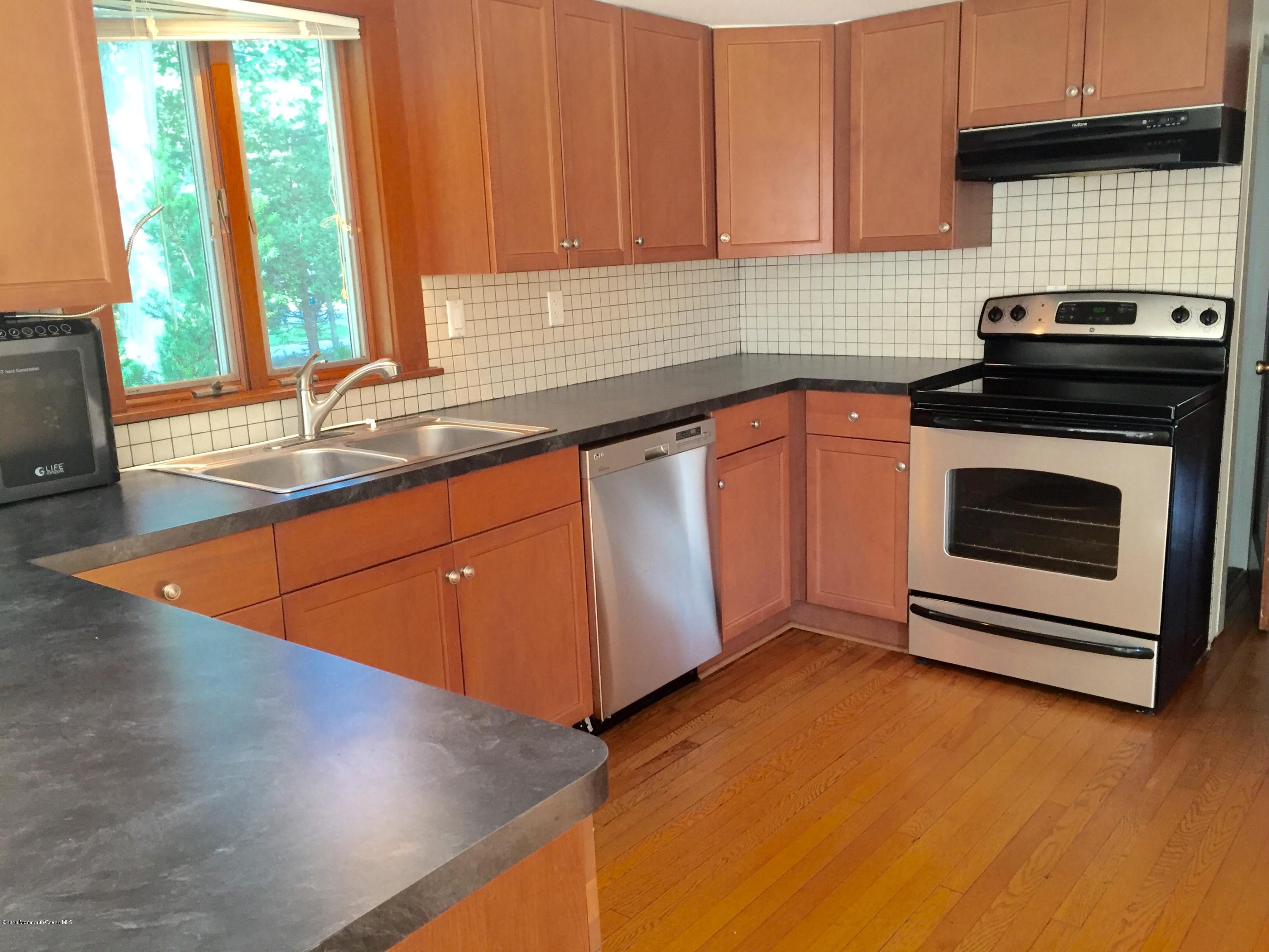 568 Halls Mill Road Freehold, NJ 07728 - Photo 6 of 22 7