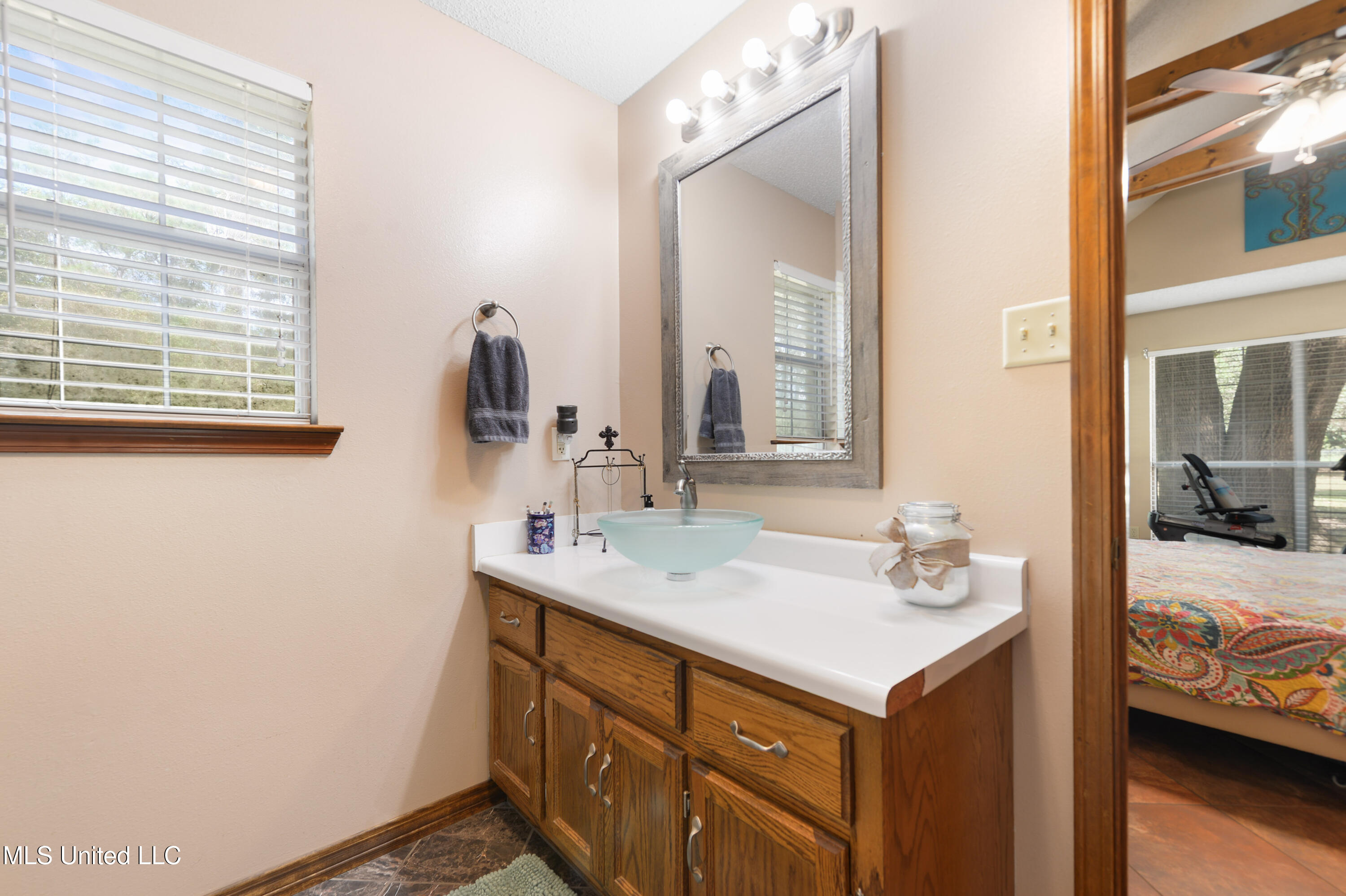 22817 Alamosa Drive Moss Point, MS 39562 - Photo 13 of 36 014 (6)