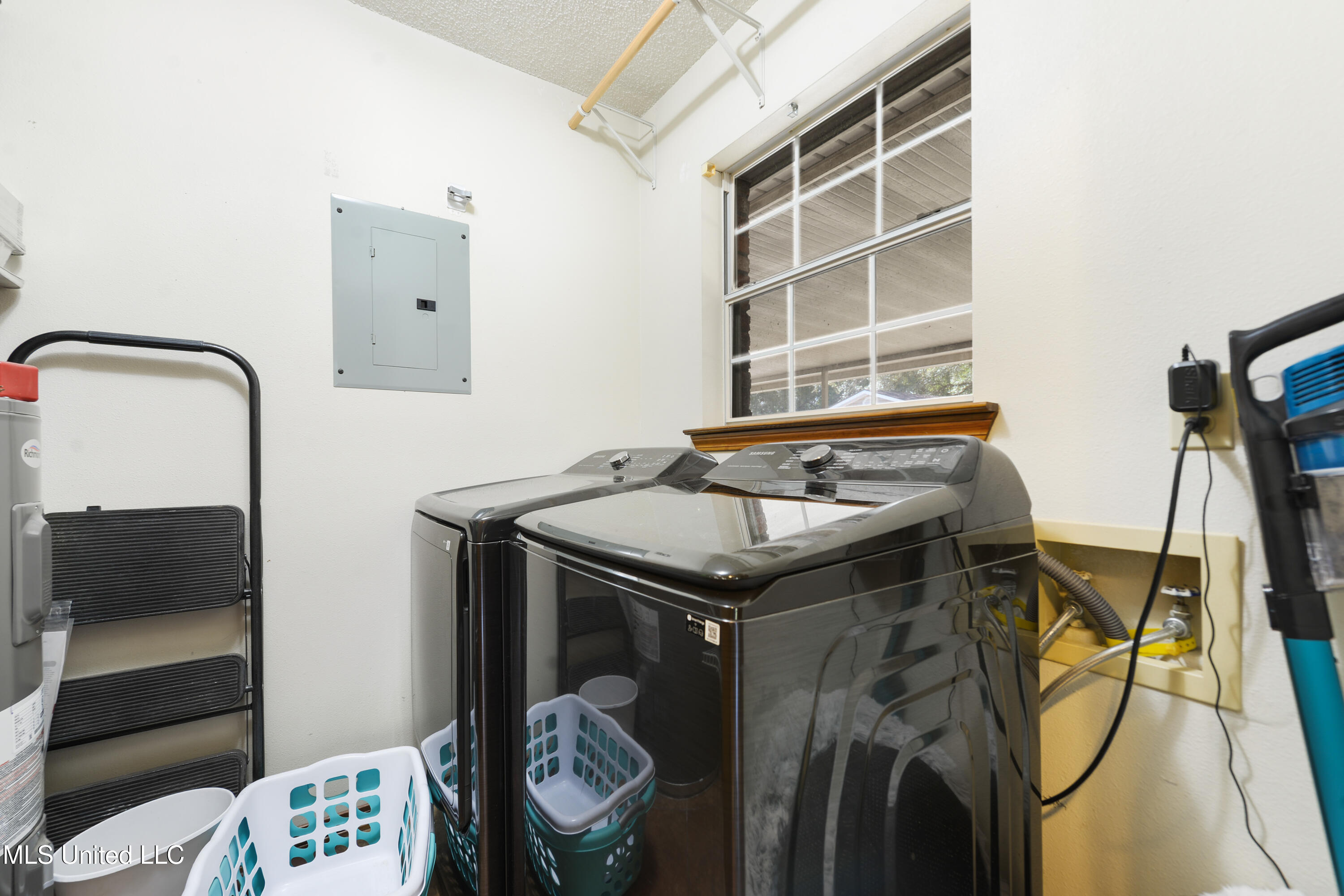 22817 Alamosa Drive Moss Point, MS 39562 - Photo 20 of 36 021 (6)