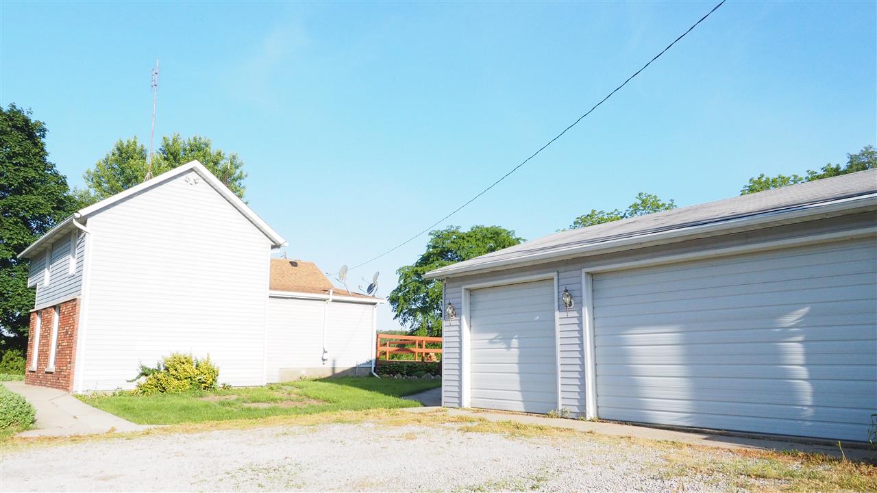 11638 Goshen Road Churubusco, IN 46723 - Photo 5 of 29 Gallery Image 5