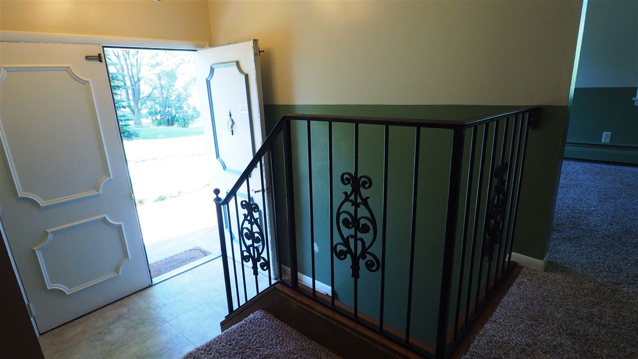 11638 Goshen Road Churubusco, IN 46723 - Photo 7 of 29 Gallery Image 7