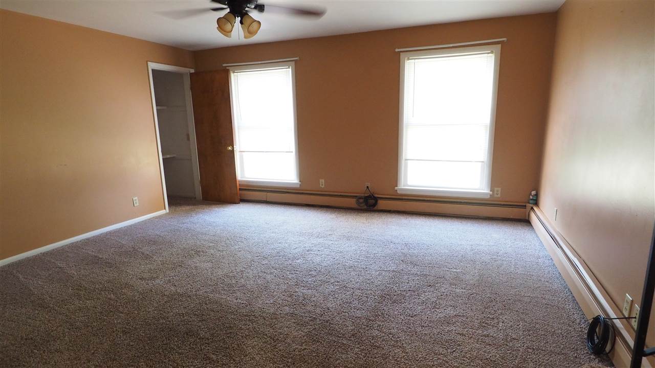 11638 Goshen Road Churubusco, IN 46723 - Photo 9 of 29 Gallery Image 9