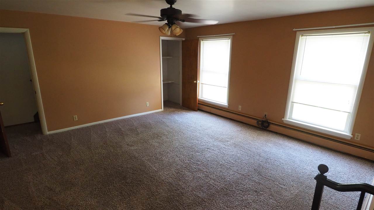 11638 Goshen Road Churubusco, IN 46723 - Photo 10 of 29 Gallery Image 10