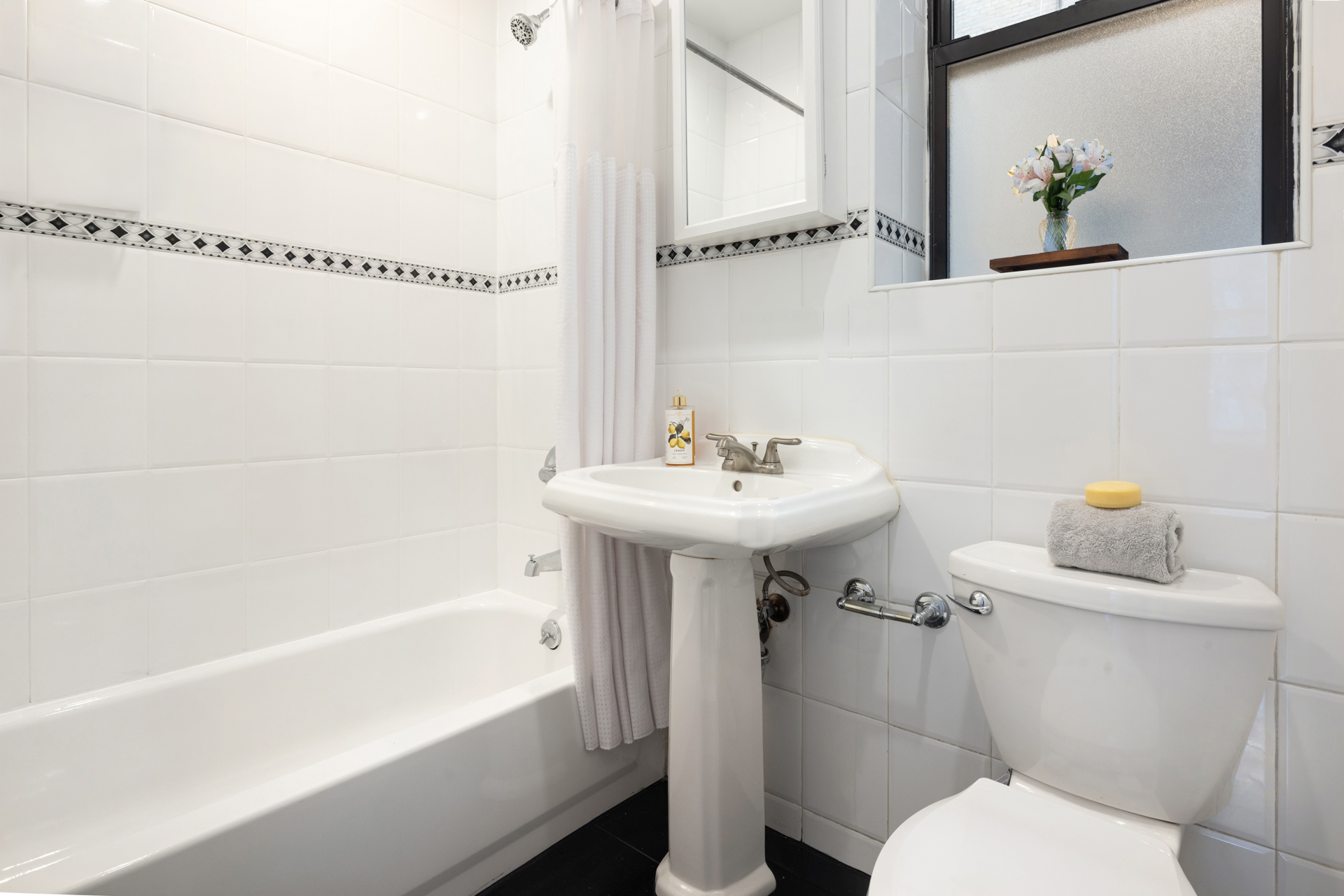 725 Riverside Drive, Unit 2G Manhattan, NY 10031 - Photo 6 of 8 Gallery Image 6