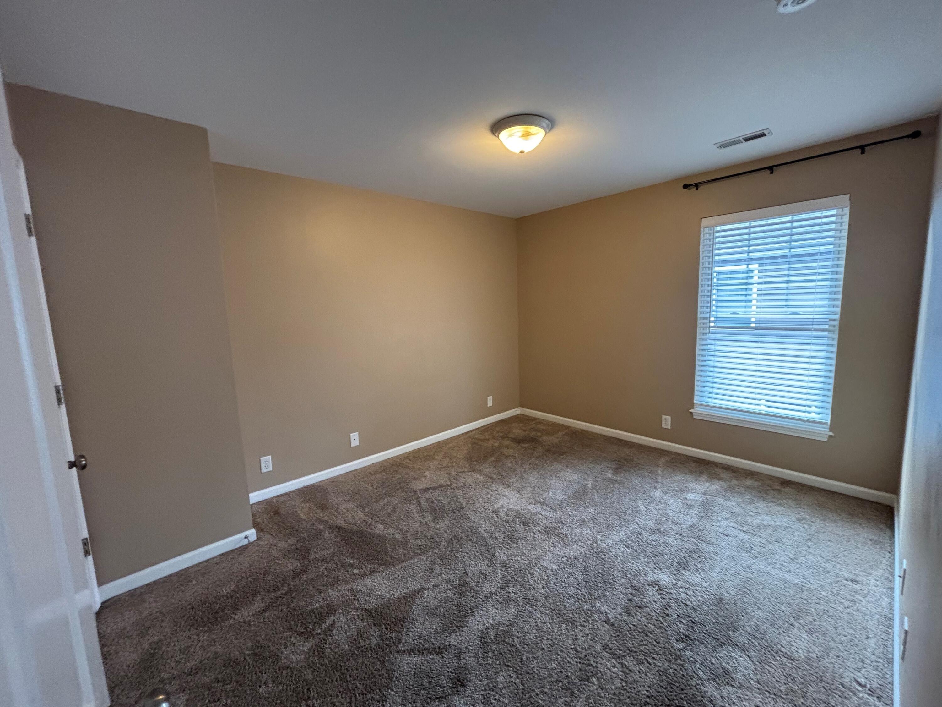 1302 Bobolink Road Valparaiso, IN 46383 - Photo 9 of 15 3000x2250