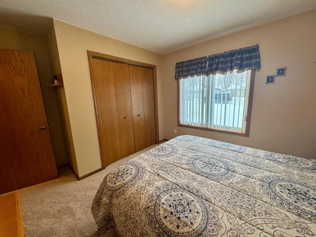 $299,900 | 929 Willow View Circle, Waite Park, MN 56387