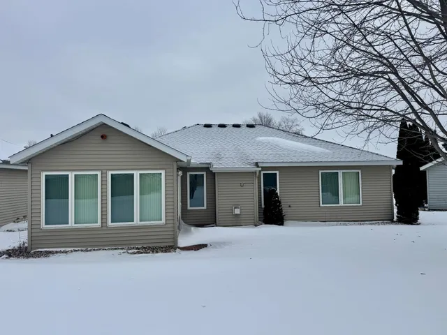 $299,900 | 929 Willow View Circle, Waite Park, MN 56387