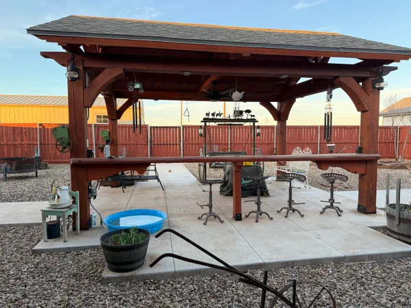 $369,995 | 19 Ridgeview, Farwell, TX 79325
