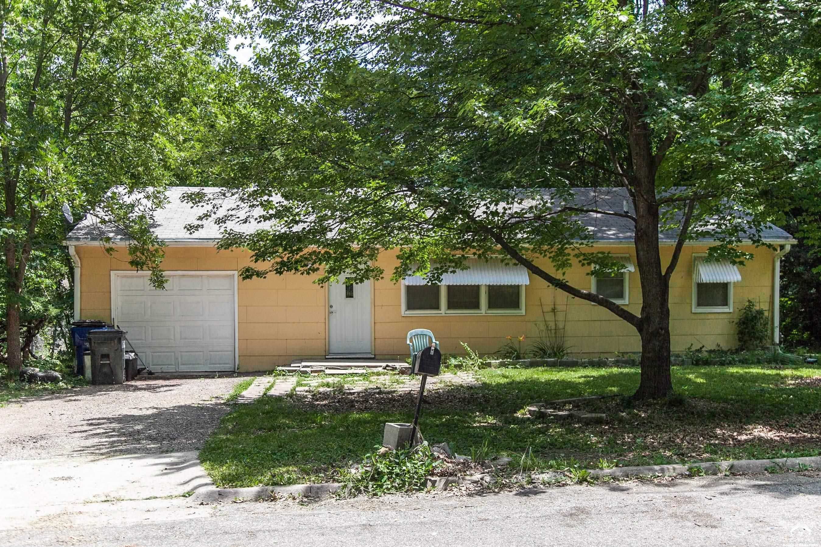 1550 Delaware Street Lawrence, KS 66044 - Photo 1 of 1