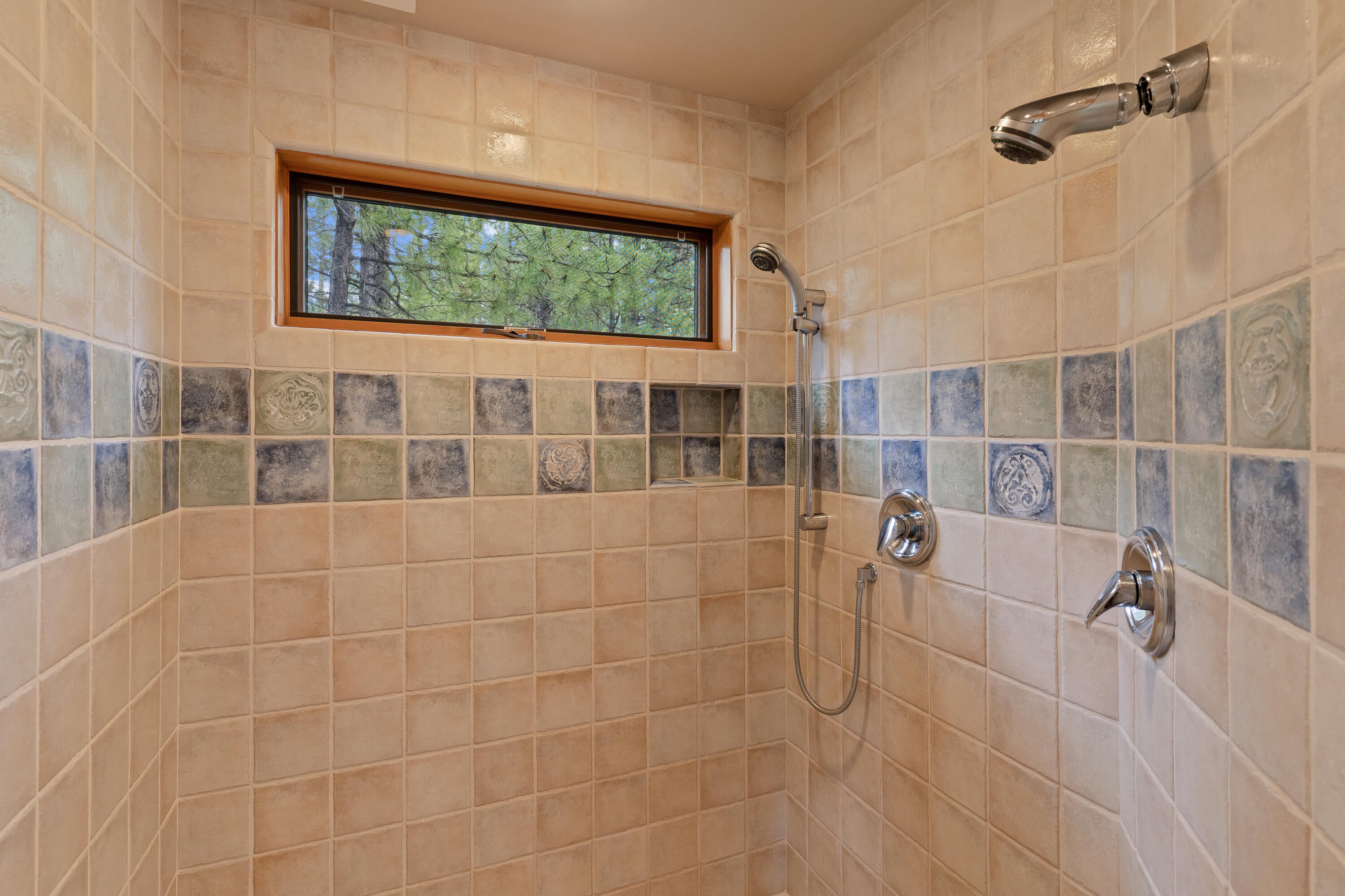 13370 Spirea Black Butte Ranch, OR 97759 - Photo 21 of 34 DSC02549