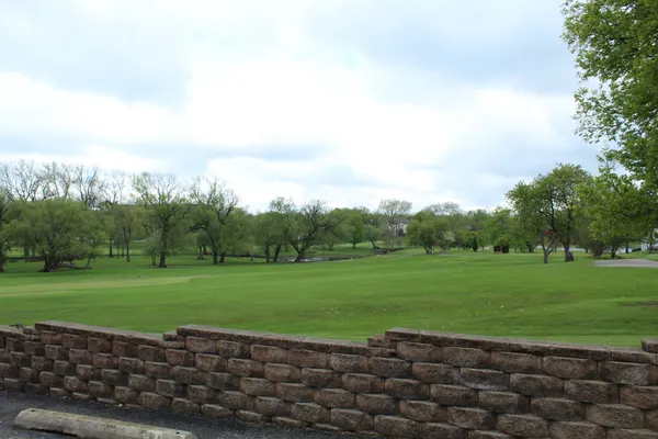 $215,000 | 920 Vose Drive, Unit 402, Gurnee, IL 60031