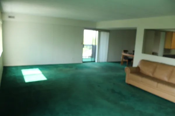 $215,000 | 920 Vose Drive, Unit 402, Gurnee, IL 60031