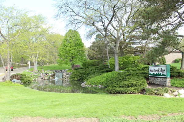 $215,000 | 920 Vose Drive, Unit 402, Gurnee, IL 60031