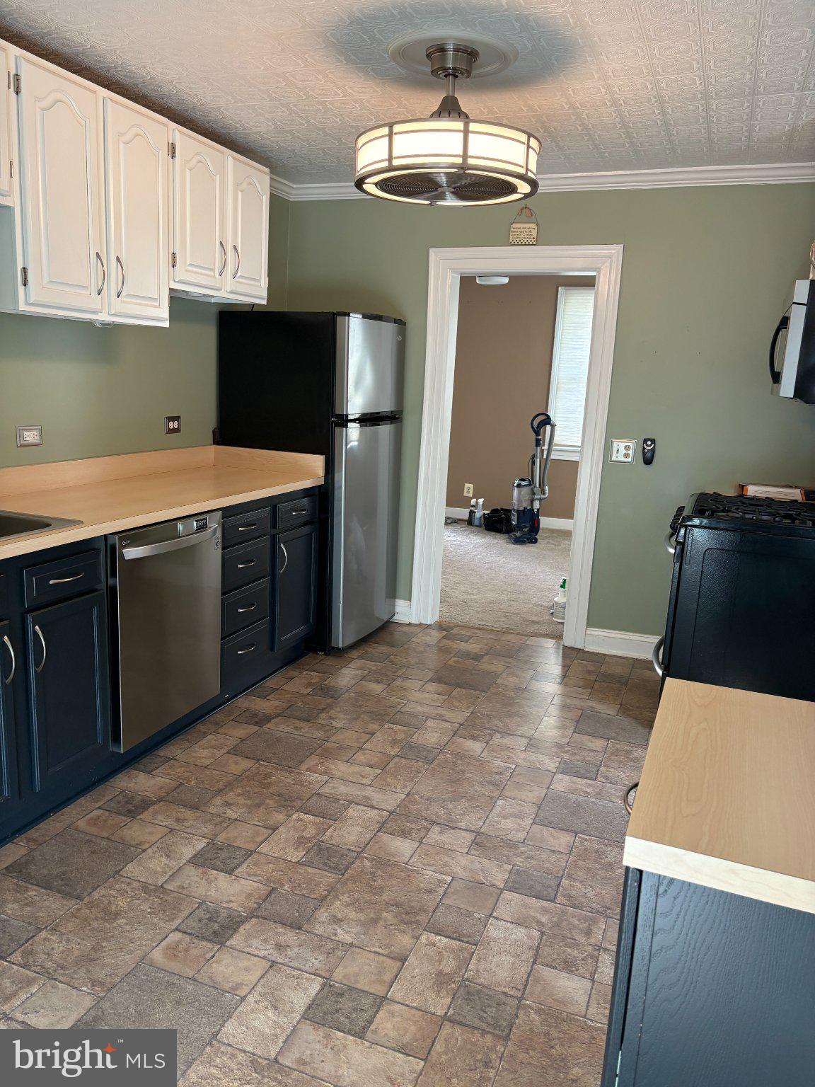 8 Plateau Road Baltimore, MD 21221 - Photo 9 of 27 Gallery Image 9