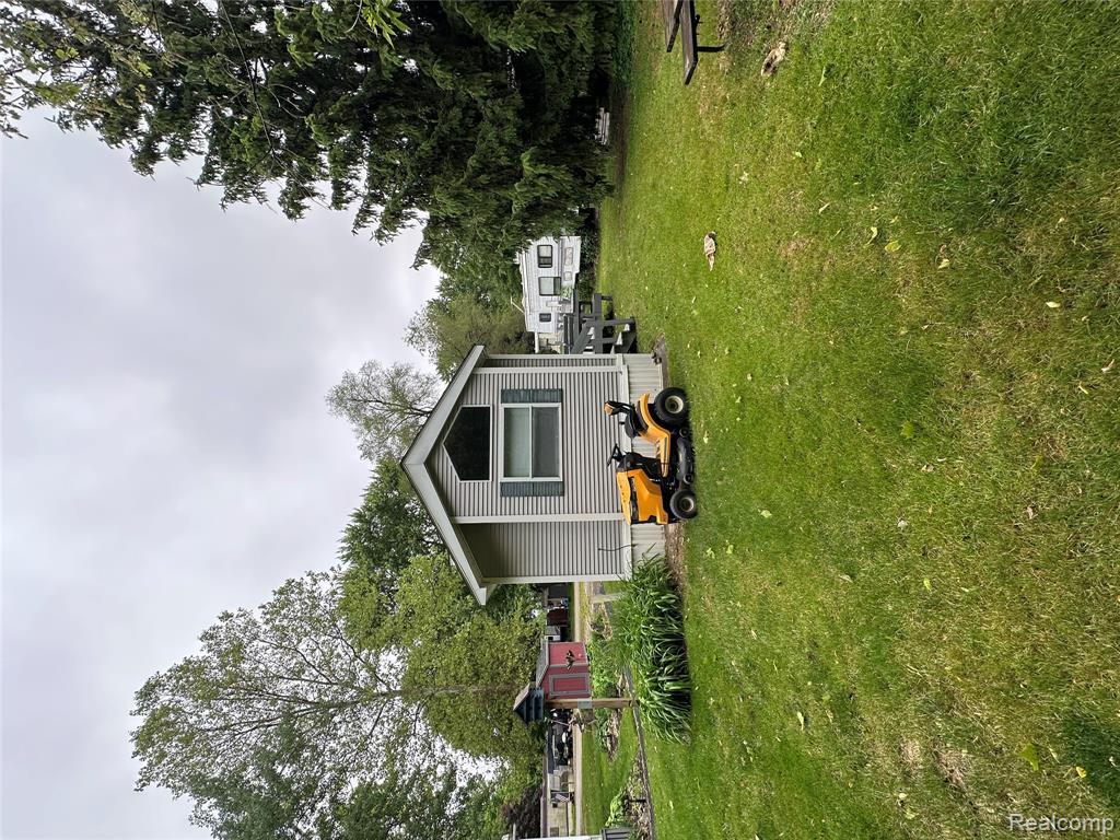 10001 Goodall Road, Unit 30 Durand, MI 48429 - Photo 6 of 16