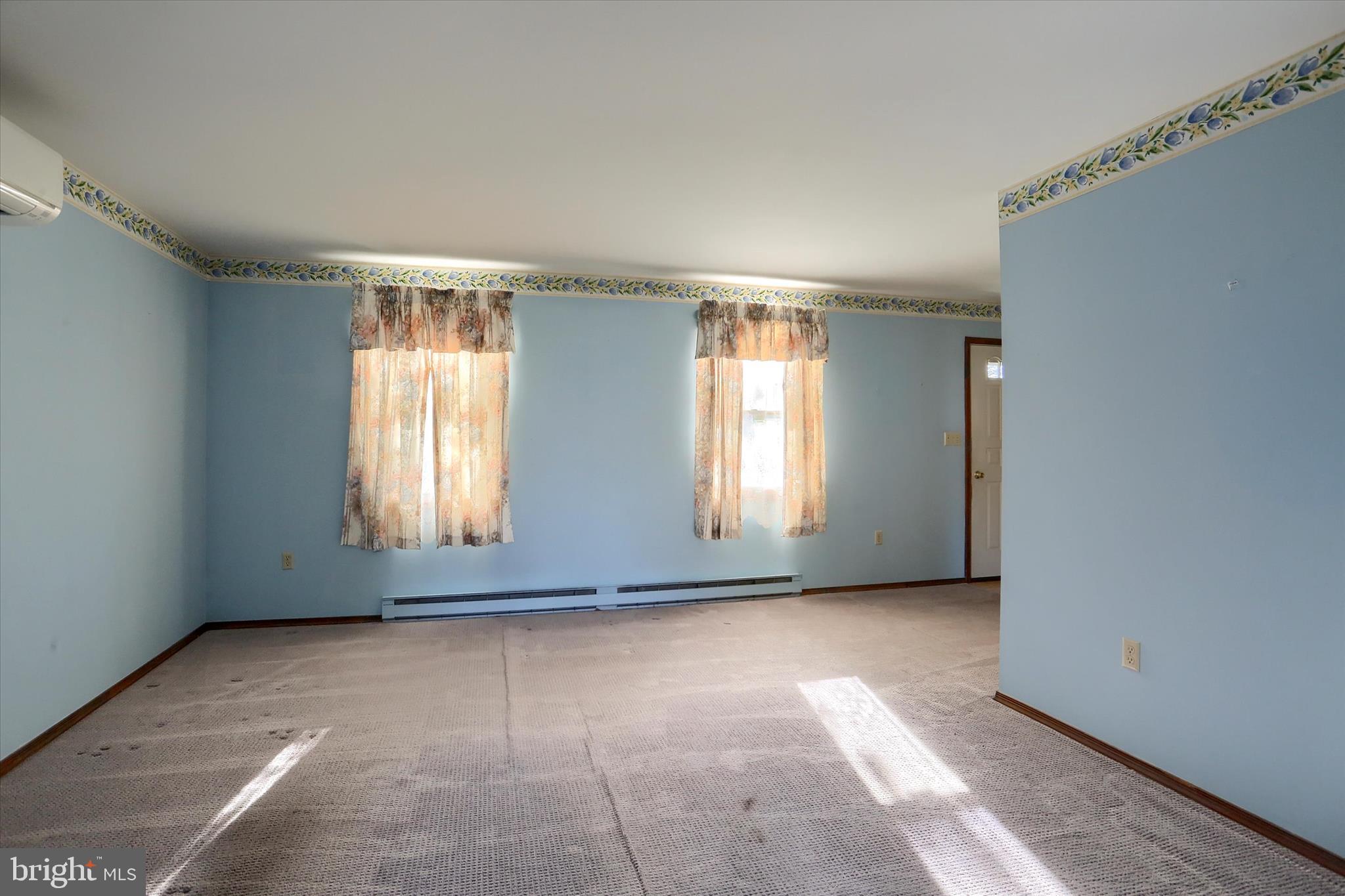 15 Patton Road Mechanicsburg, PA 17055 - Photo 6 of 36 an empty room with windows