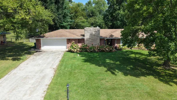 $250,000 | 13284 7th Road, Plymouth, IN 46563