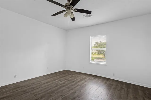 $1,350 | 100 West Munson Street, Denison, TX 75021