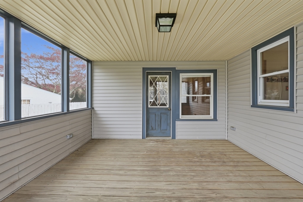3 Inwood Road Auburn, MA 01501 - Photo 22 of 40