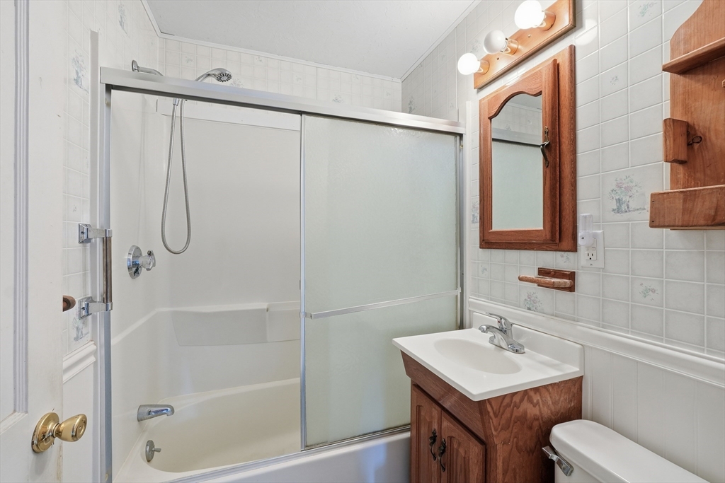 3 Inwood Road Auburn, MA 01501 - Photo 27 of 40
