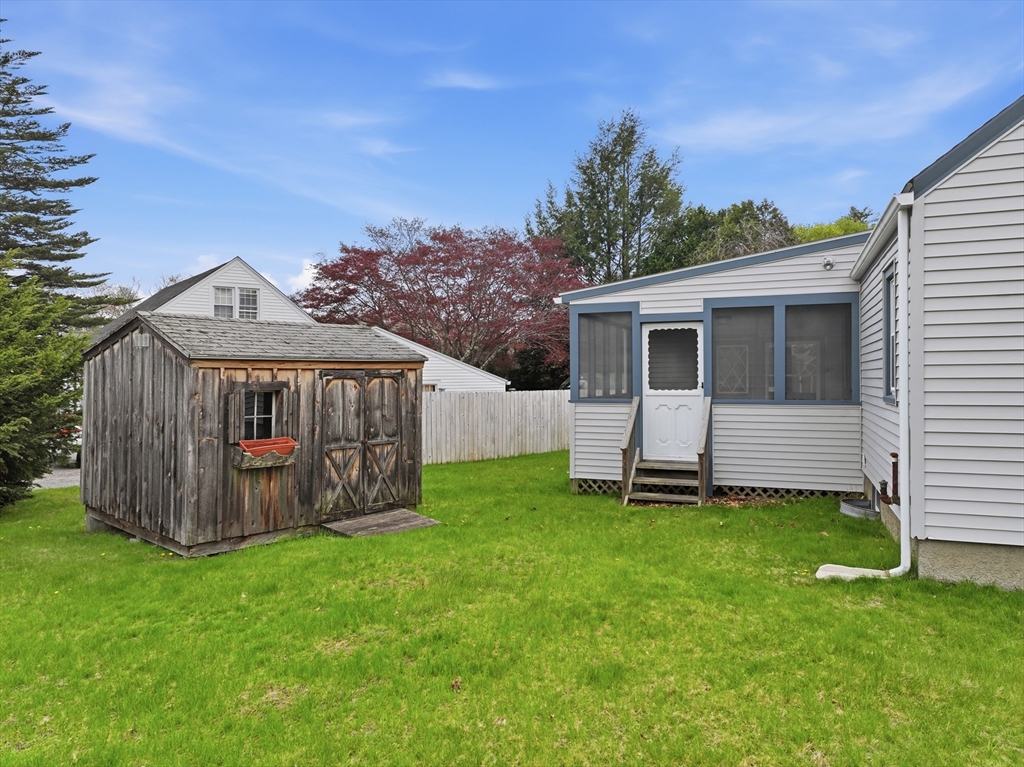 3 Inwood Road Auburn, MA 01501 - Photo 4 of 40