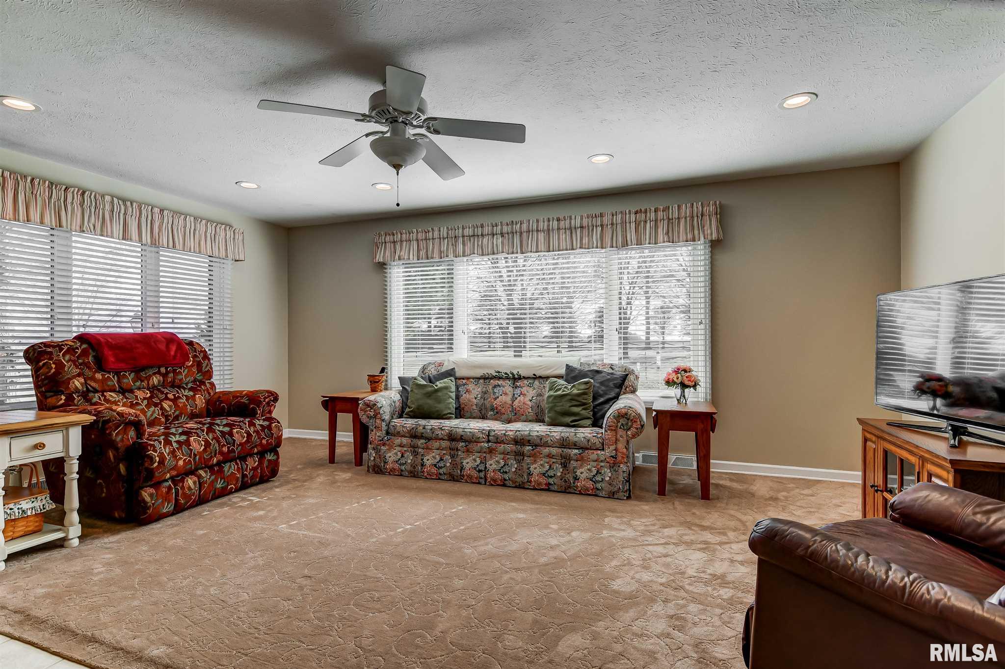 1515 New City Road Pawnee, IL 62558 - Photo 16 of 50 Gallery Image 16